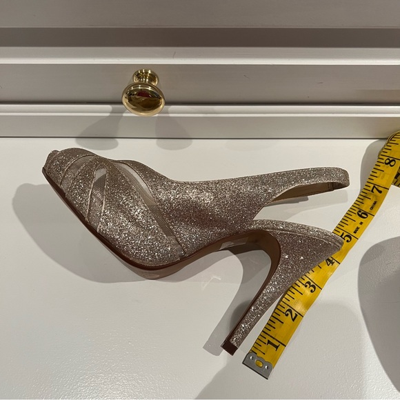 Lulu Townsend Gold Sparkle Heels Size 6 - Picture 6 of 11